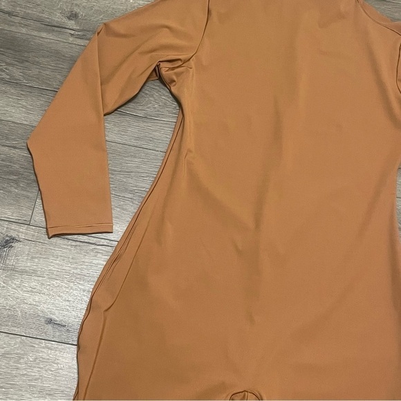 SKIMS All-in-One Long Sleeve Mid Thigh Jumpsuit CARAMEL Style# BS-BSS-0756 Sz 3X - Picture 8 of 12